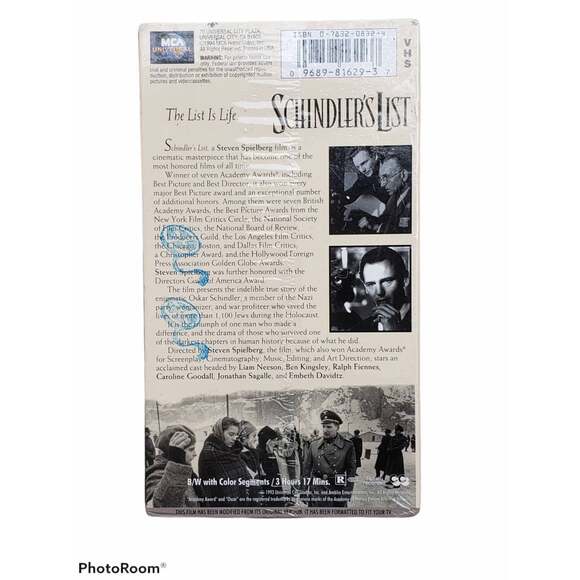 Steven Spielberg Schindler's List Universal Studios Award Winning Movie -  VHS - Picture 3 of 4